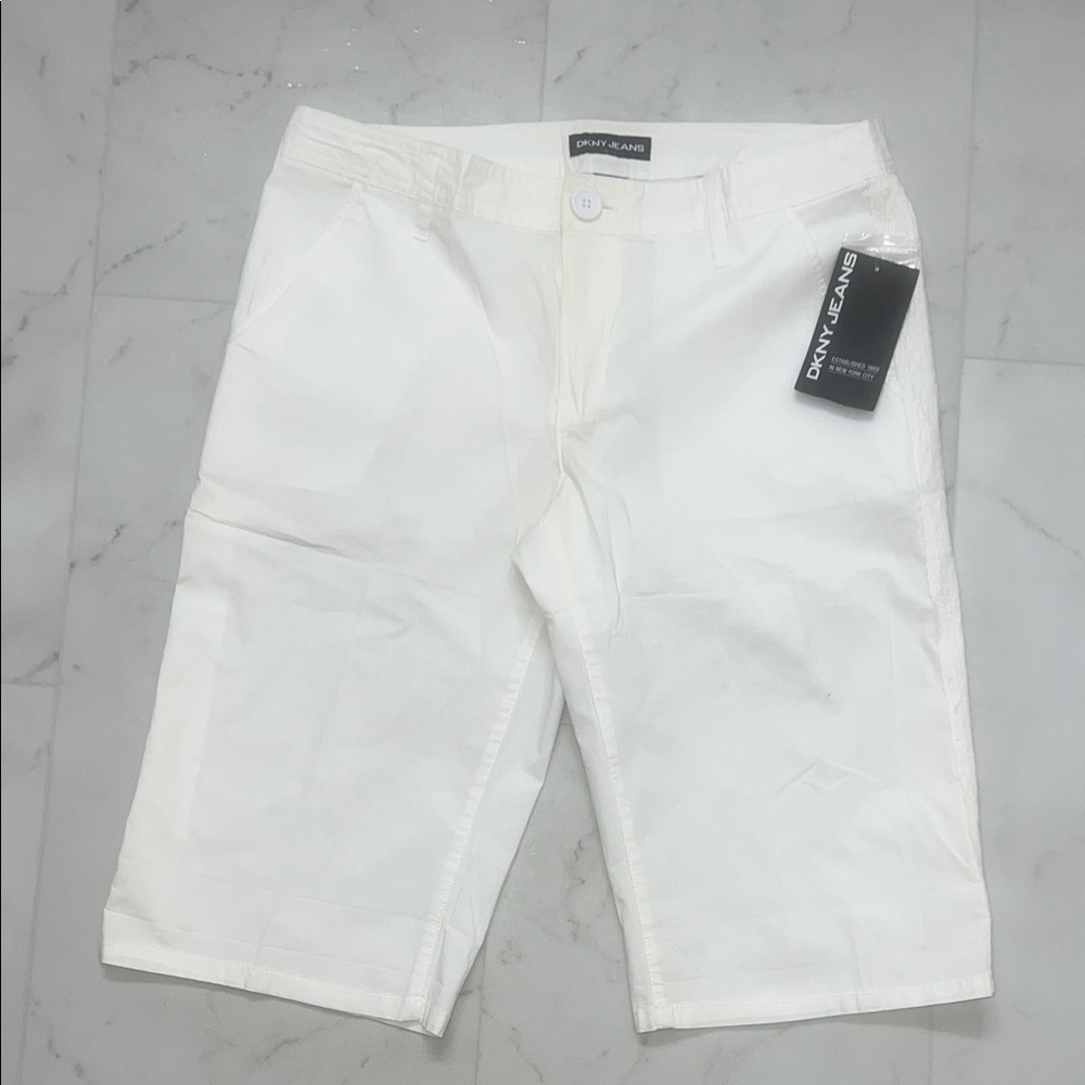 DKNY Women's White Bermuda Shorts Lace Side Size 10